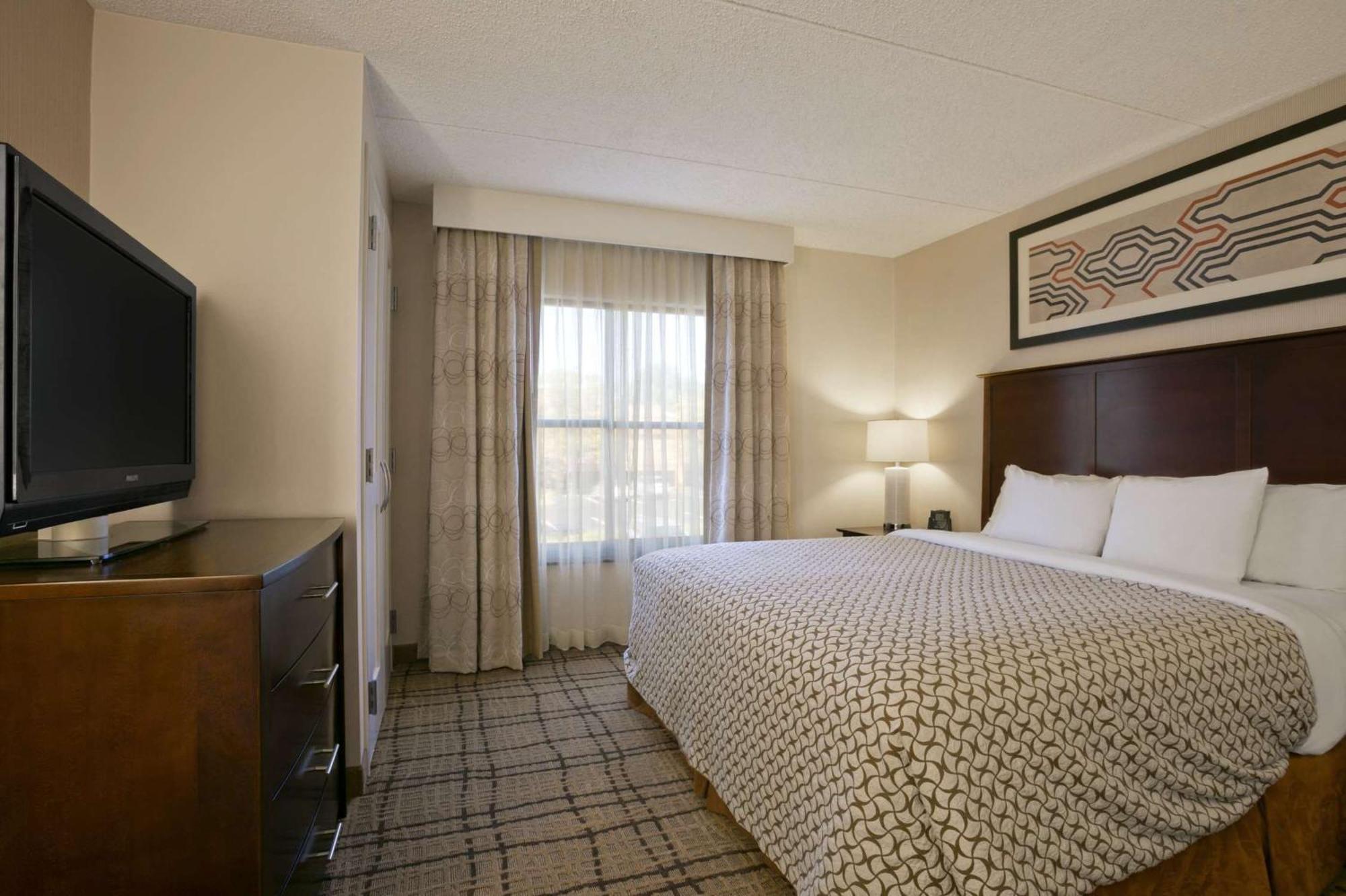 Hotel Embassy Cleveland - Beachwood