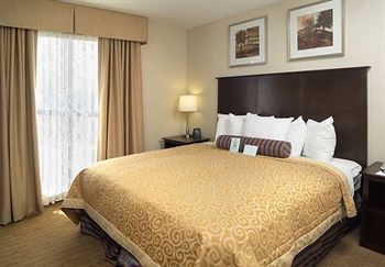 Hotel Embassy Cleveland - 3*