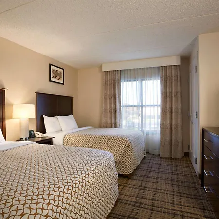 Embassy Suites Cleveland - Beachwood Room photo