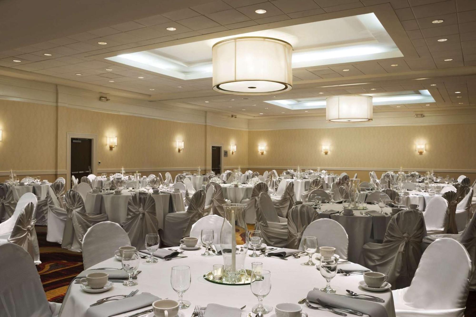Hotel Embassy Cleveland -