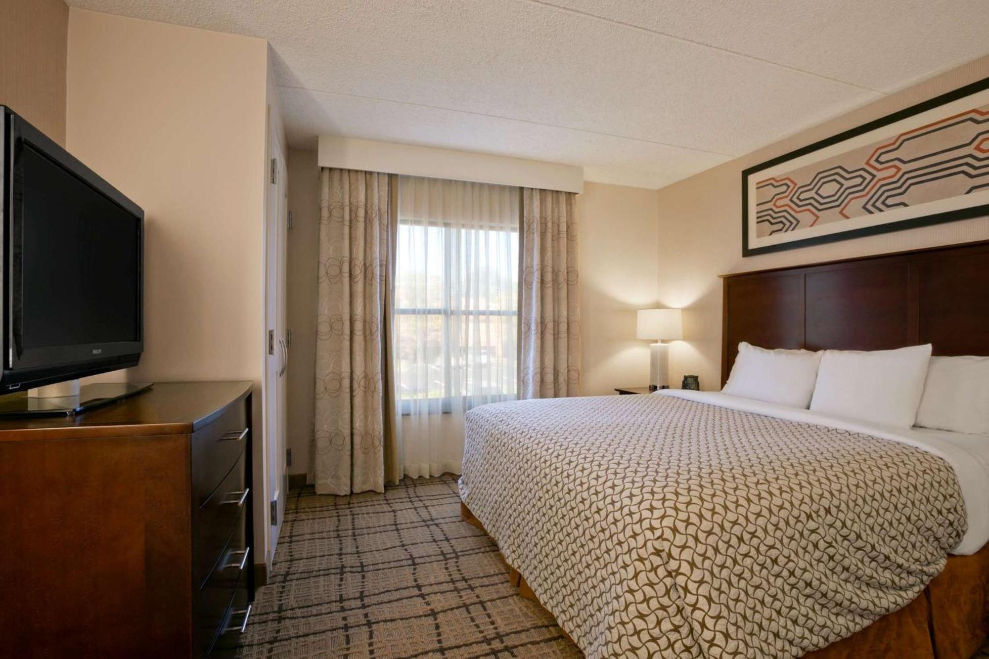 Hotel Embassy Cleveland - Beachwood