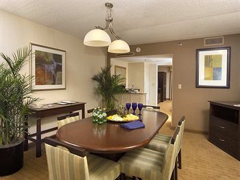 Embassy Cleveland - Hotel